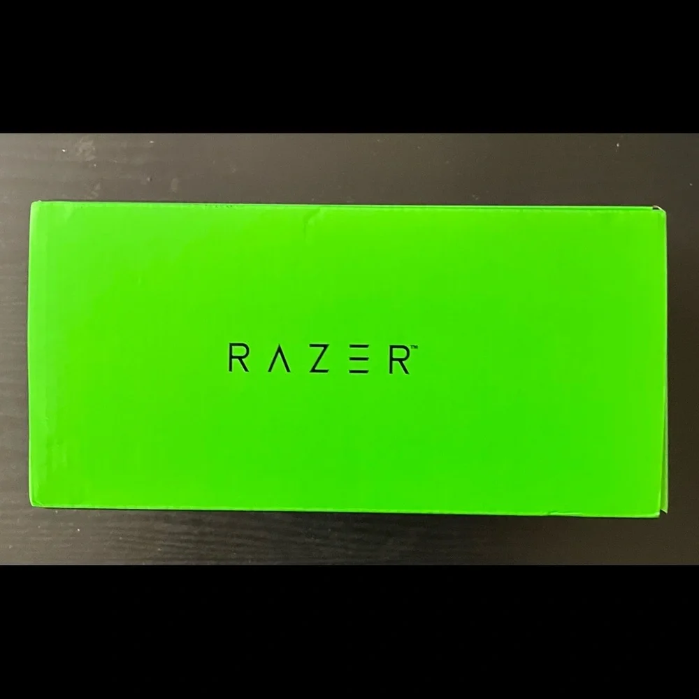 Razer Kraken Ultimate Gaming Headset: Aluminum & Steel Frame for PC & Mac
